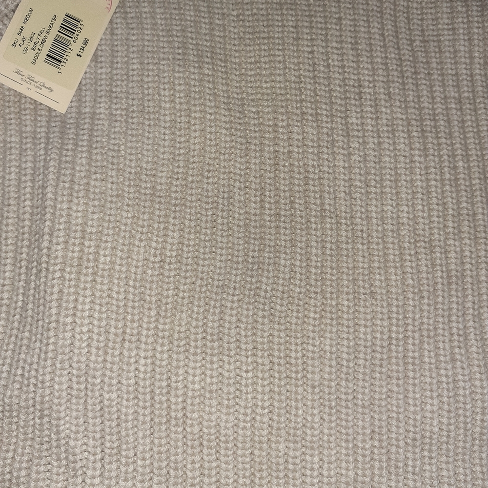 sweater - Picture 2 of 7